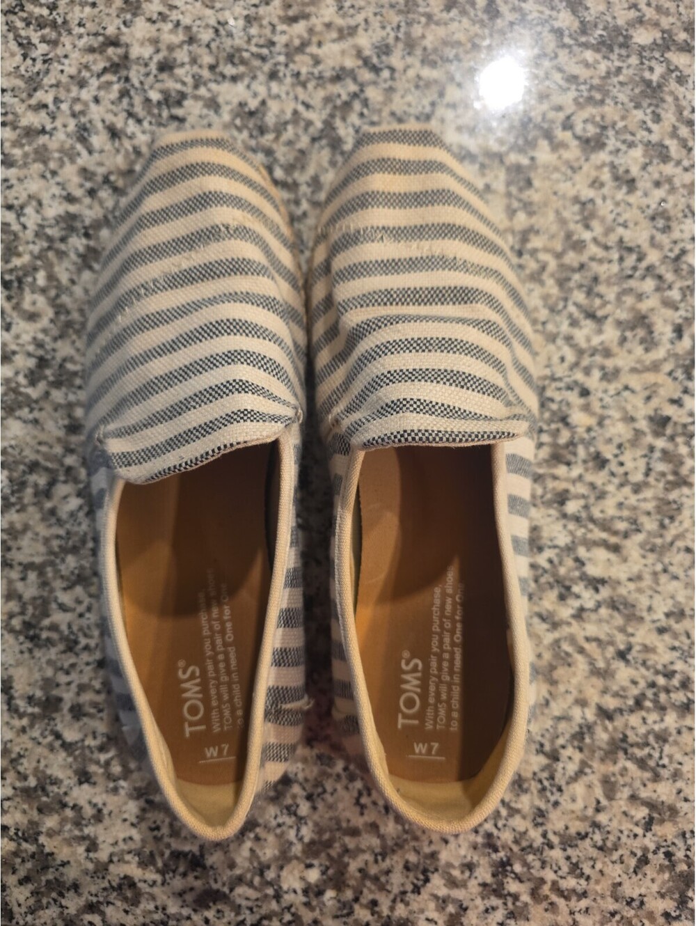 TOMS Women's Classic Alpargata Shoes Size 7 W Beige and Navy Slip On Canvas